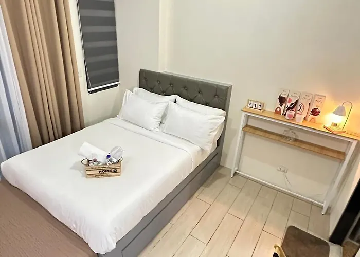 Perfect Summer Stay! Free Pool Near Airport Aparthotel 4*