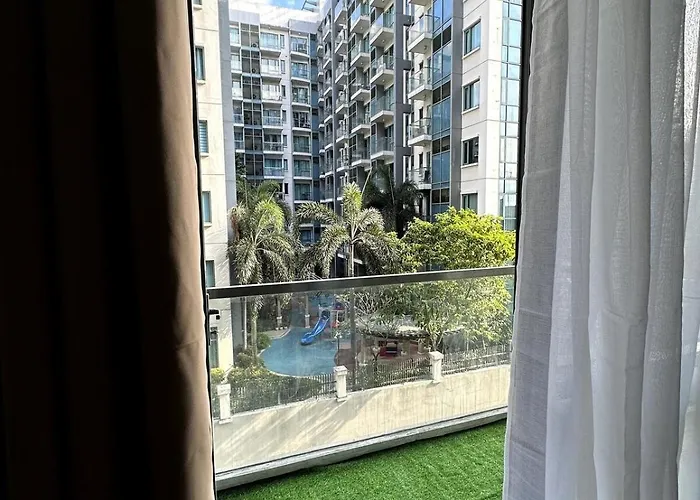 Perfect Summer Stay! Free Pool Near Airport Aparthotel Manilla