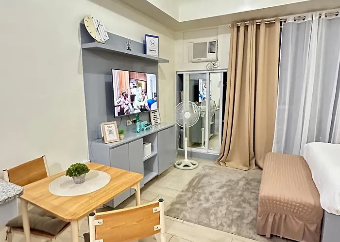 Perfect Summer Stay! Free Pool Near Airport Aparthotel 4*