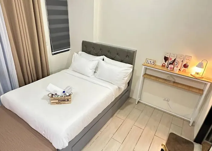 Perfect Summer Stay! Free Pool Near Airport